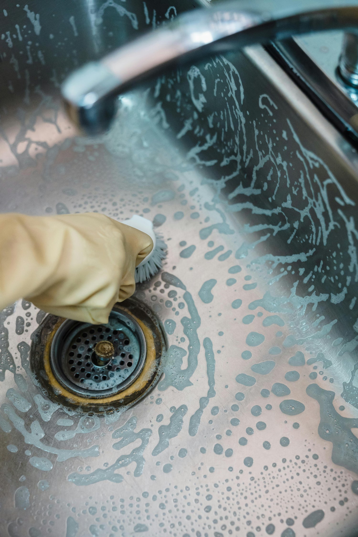 Myth: If It Doesn’t Smell Like Bleach, It’s Not Clean – Why ‘Fresh’ Isn’t What You Think